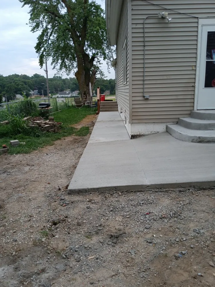 Reliable landscape installation in Omaha, NE by First Lawncare Service