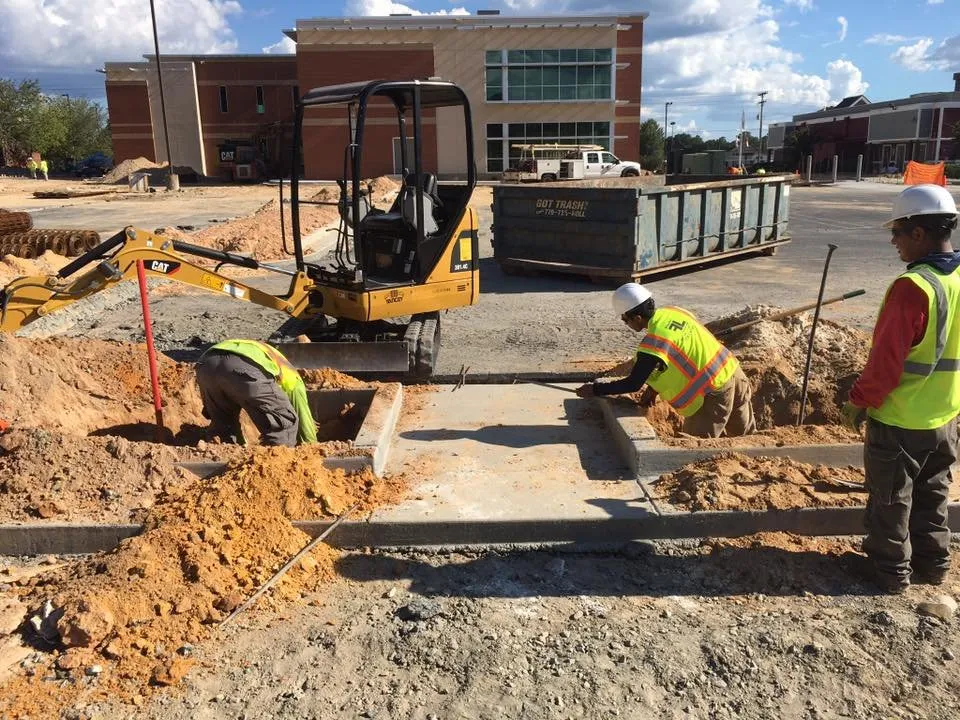 Reliable yard maintenance in Hoschton, GA by Fischer Landscape