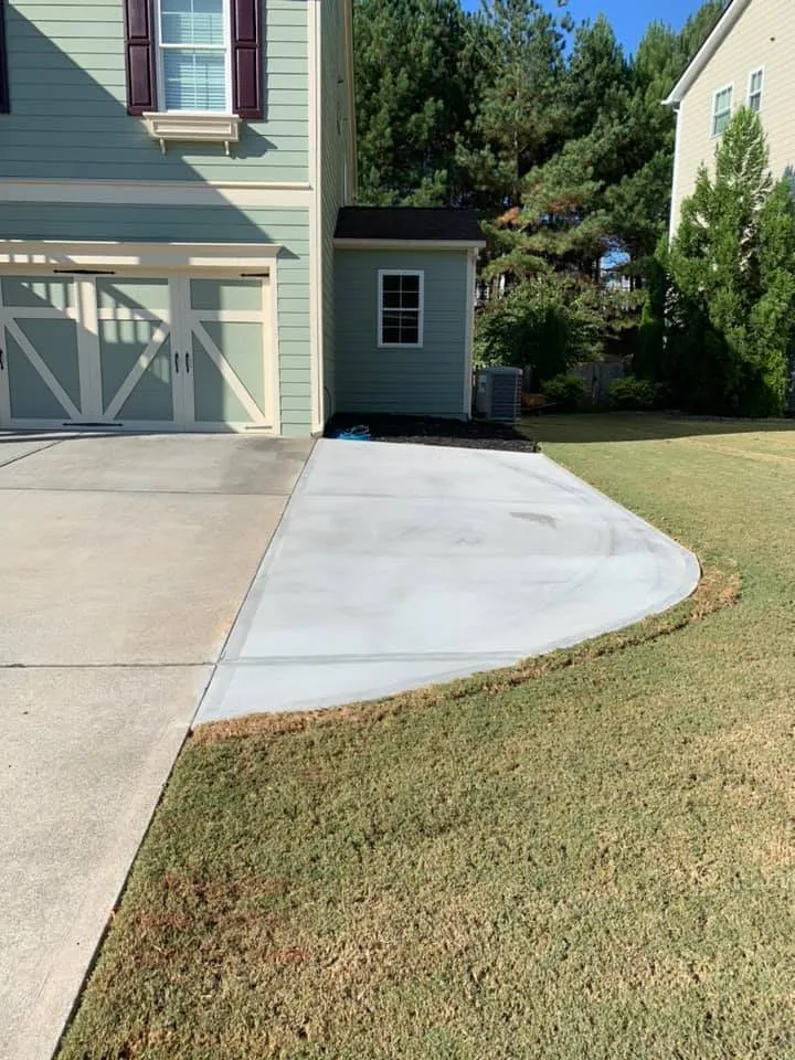 Custom residential landscaping experts serving Hoschton, GA - Fischer Landscape