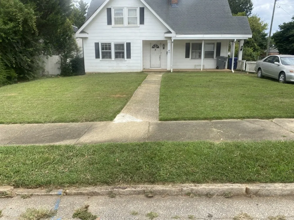 Top-rated garden landscaping for beautiful yards in Boiling Springs, SC by Fish and Loaves Lawn Management