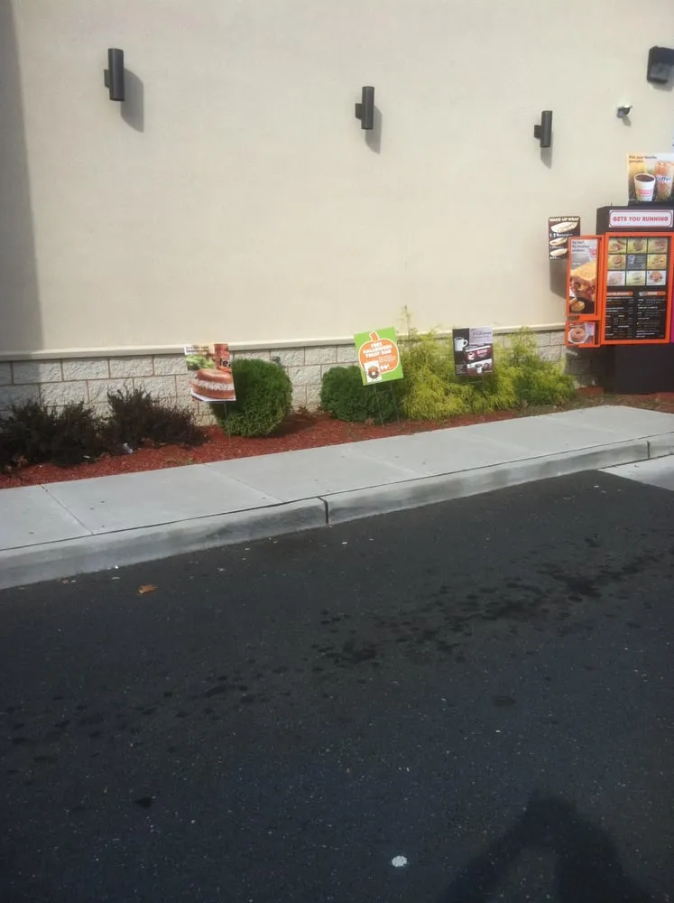 Affordable lawn mowing service with custom design in Bridgeport, NJ by Fisher Property Maintenance