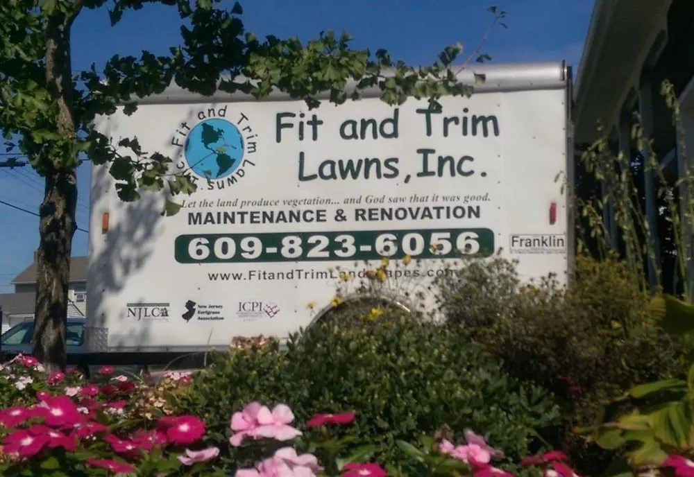Reliable yard maintenance in Ventnor City, NJ by Fit And Trim Lawns