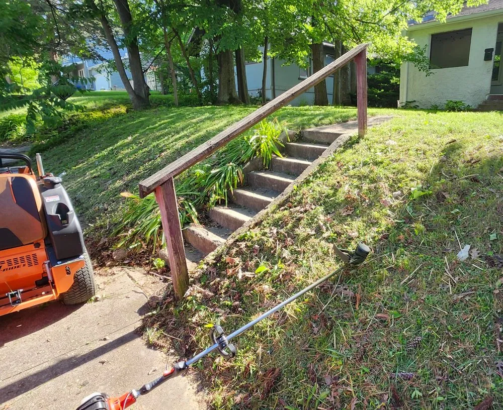 Trusted landscaping services in Urbandale, IA - Fitz Lawn Care