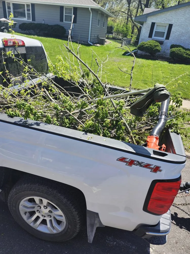 Affordable landscaping services for year-round maintenance in Urbandale, IA by Fitz Lawn Care