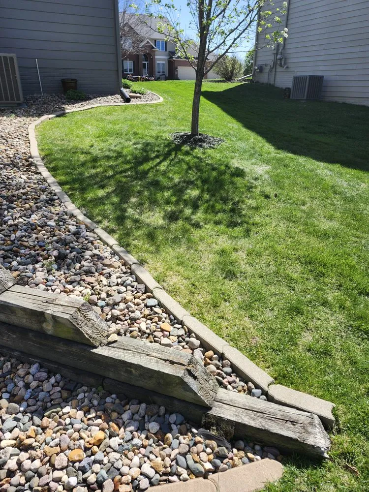 Affordable garden landscaping for homes across Urbandale, IA - Fitz Lawn Care