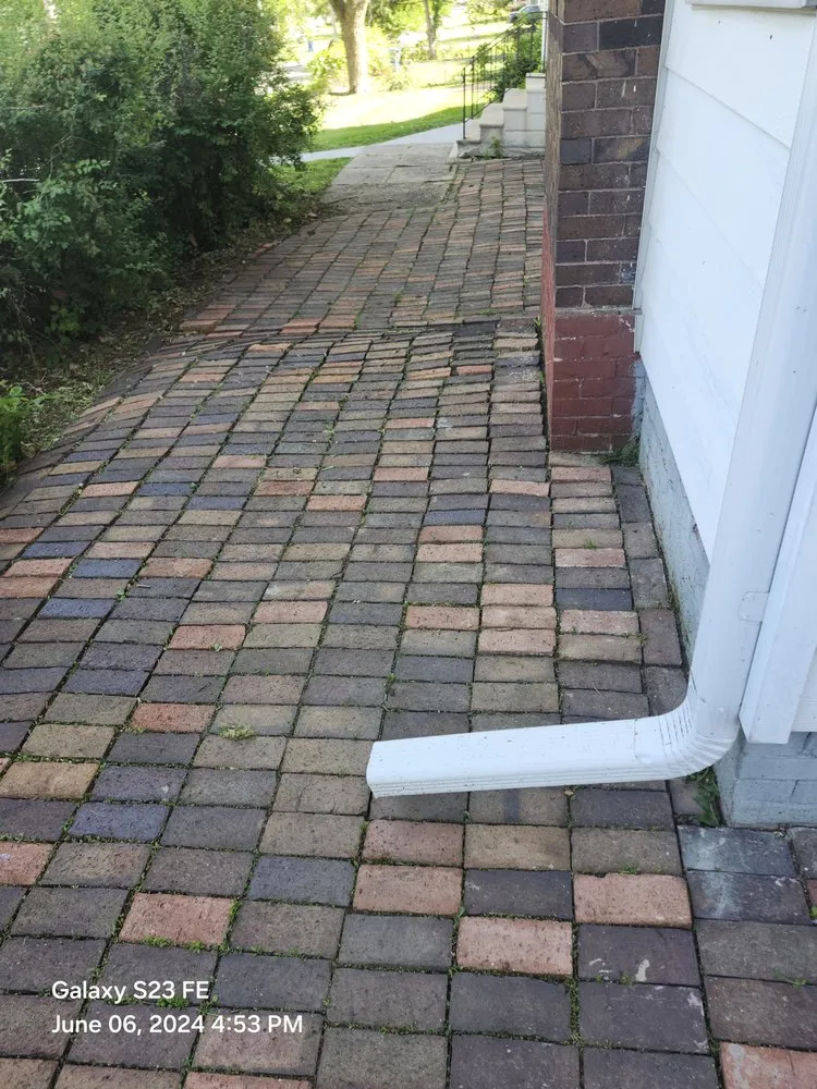 Expert landscape design in Urbandale, IA by Fitz Lawn Care