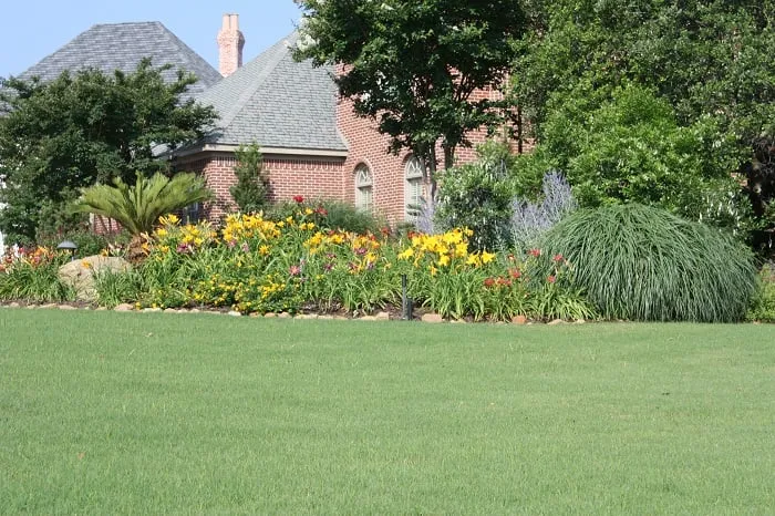 Affordable outdoor landscaping in Woodway, TX by Fitzgerald's
