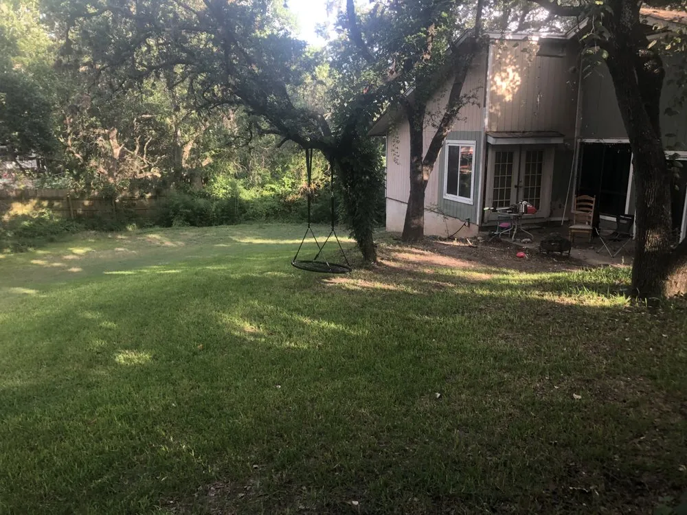 Expert lawn mowing service for beautiful yards in Liberty Hill, TX by Fitzhugh Lawnmowing