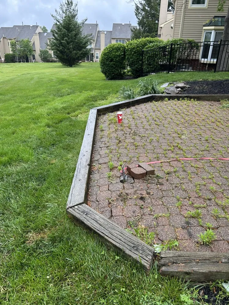 Custom yard cleanup service for homes across Abington, PA - Fitzkee Land Services