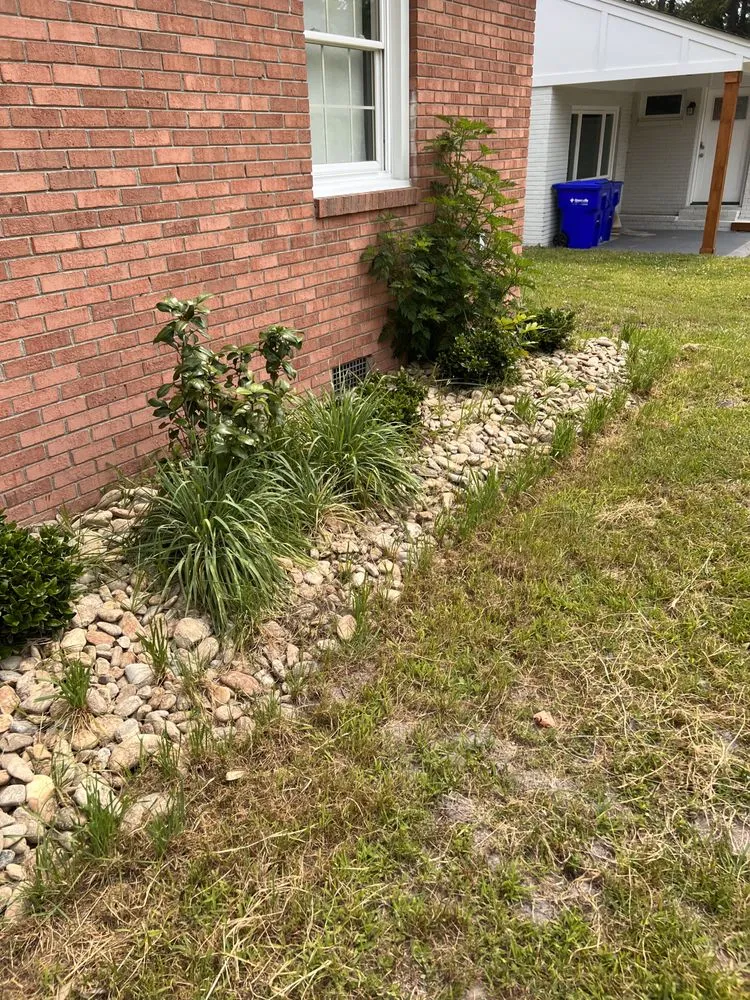 Affordable garden landscaping for beautiful yards across Clayton, NC - Five Alarm Lawn Care