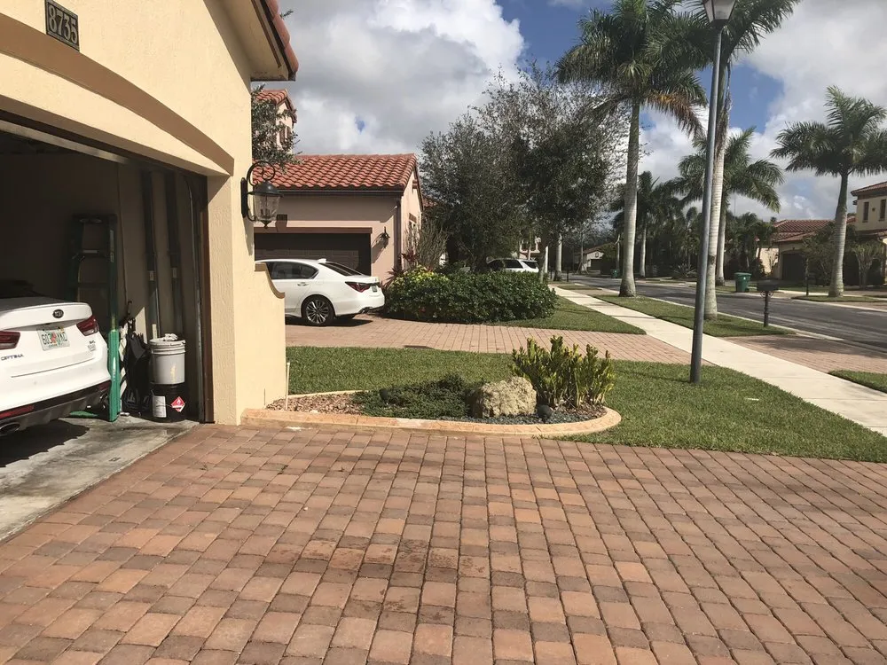 Local residential landscaping with custom design across Fort Lauderdale, FL - Five Palms Landscaping
