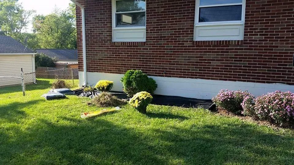Affordable yard maintenance for homes across West Carrollton, OH - Five Seasons