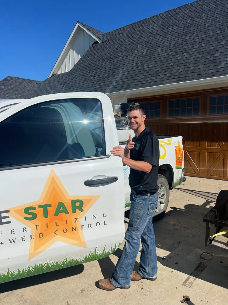 Local lawn mowing service experts serving Rockwall, TX - Five Star Fertilizing & Weed Control