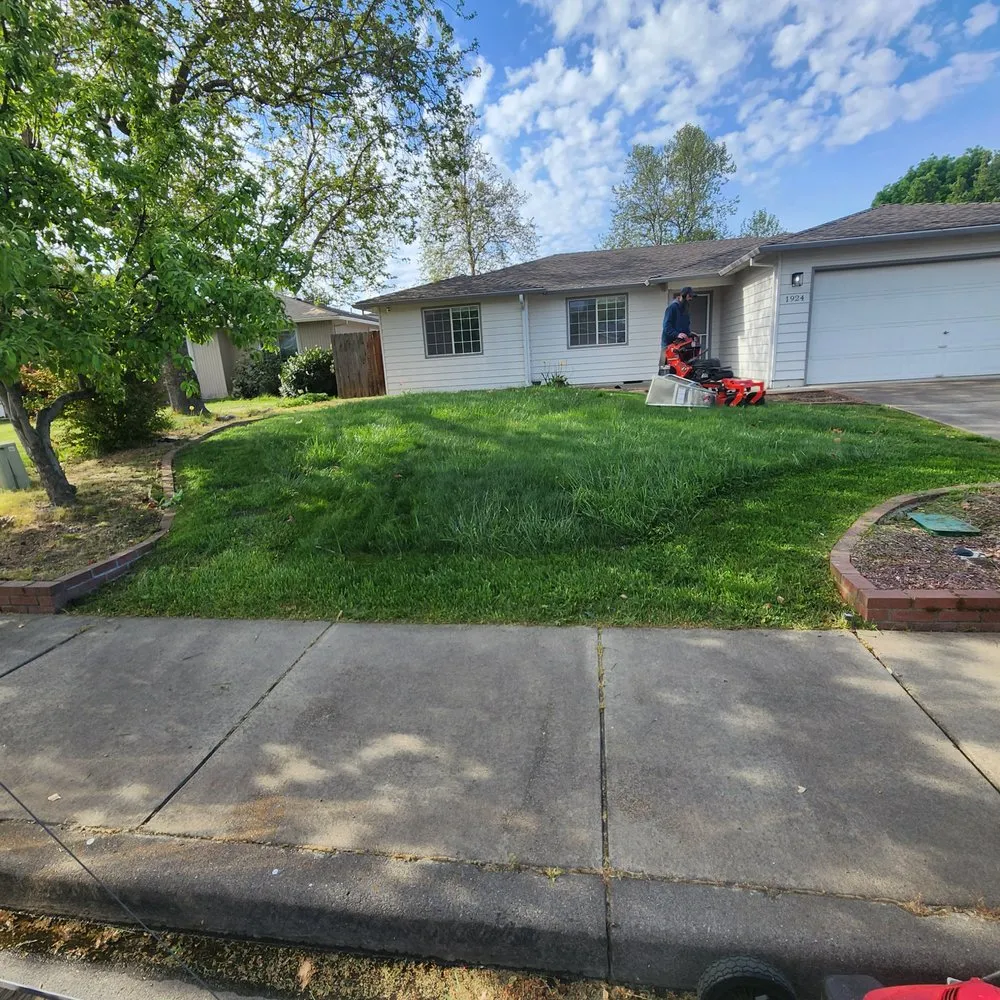 Reliable landscape design in Medford, OR - Five Star Landscape Maintenance