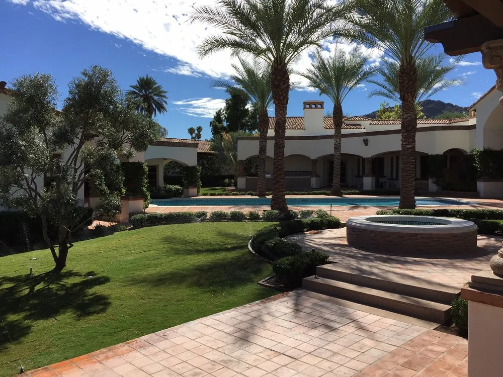 Top-rated lawn care service for homes in Phoenix, AZ by Five Star Landscapes, LLC