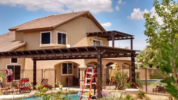 Five Star Landscapes, LLC Logo