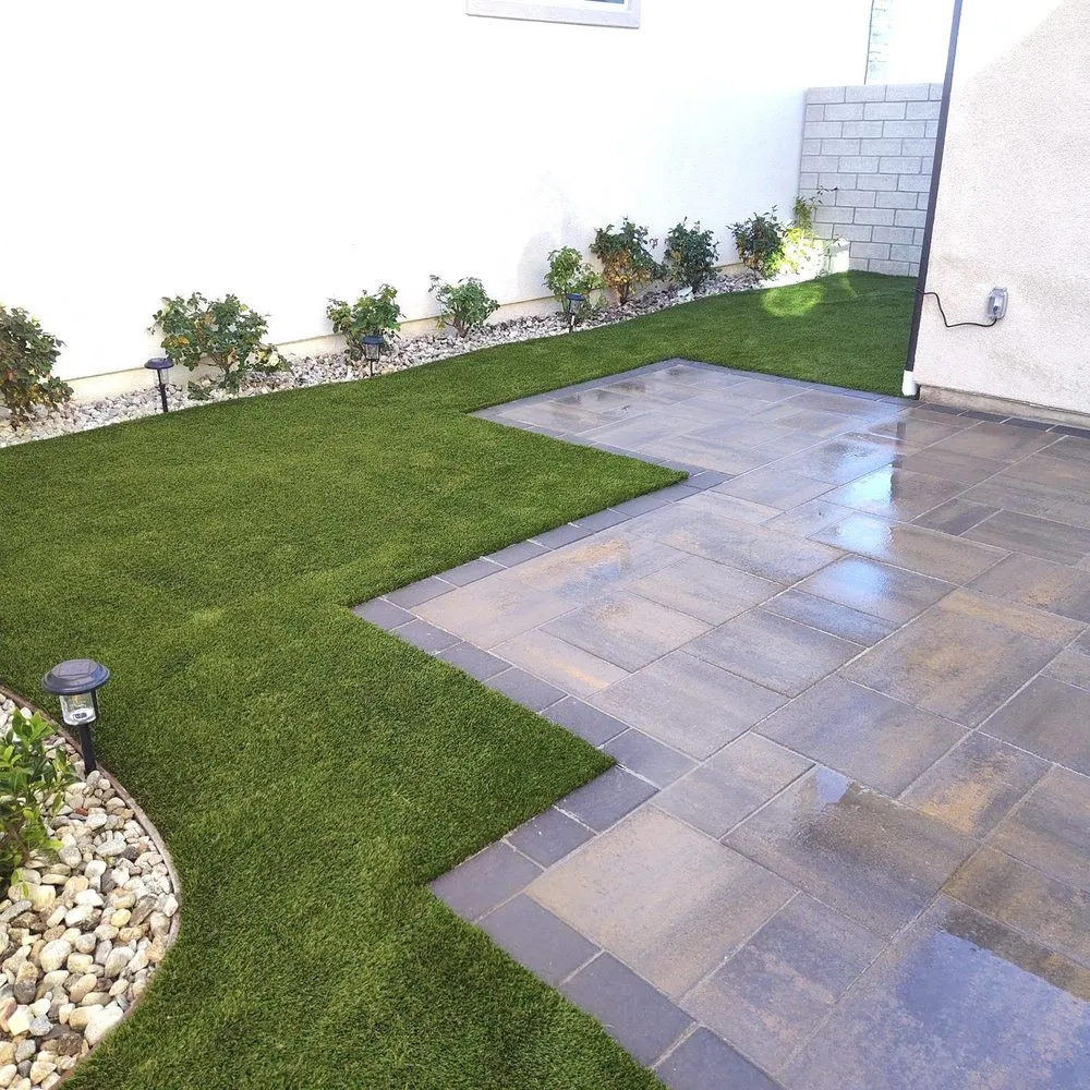 Expert yard maintenance for residential properties in Los Angeles, CA by Five Stars Builders