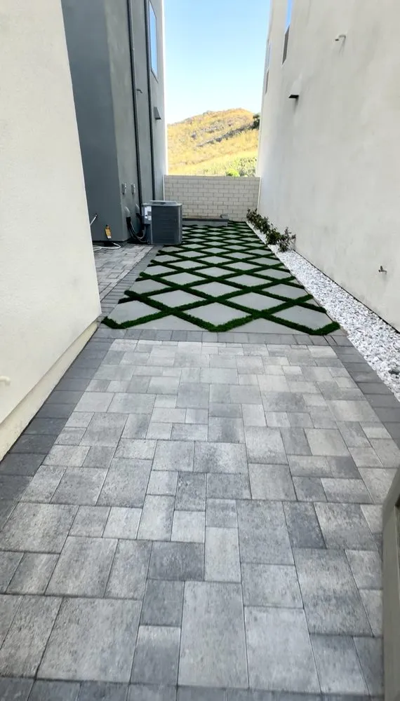 Expert yard cleanup service for outdoor upgrades across Los Angeles, CA - Five Stars Builders