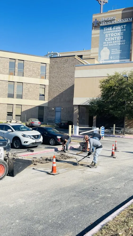 Trusted yard cleanup service in San Antonio, TX - Five Stars Parking Lot Solutions