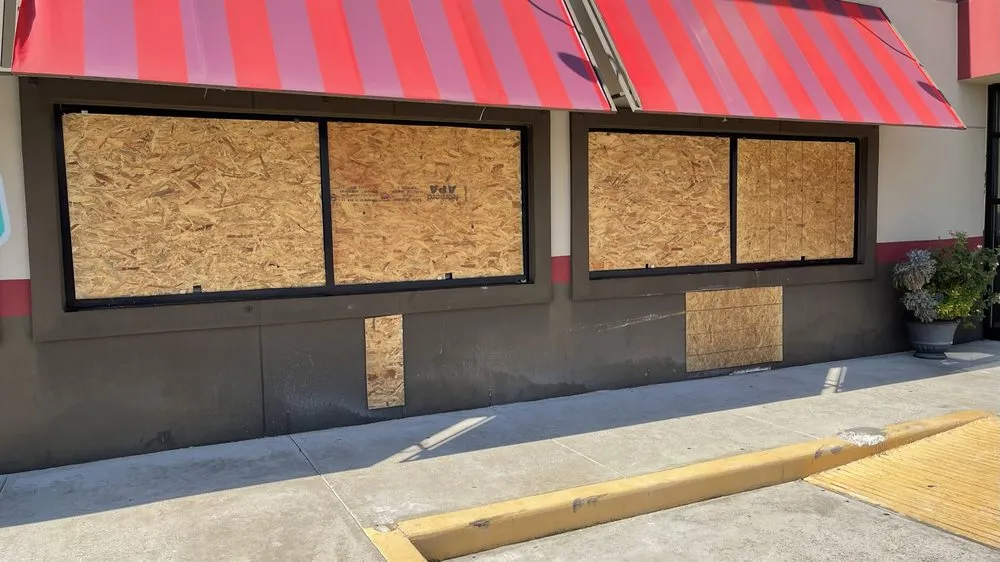 Professional lawn mowing service for beautiful yards in San Antonio, TX by Five Stars Parking Lot Solutions