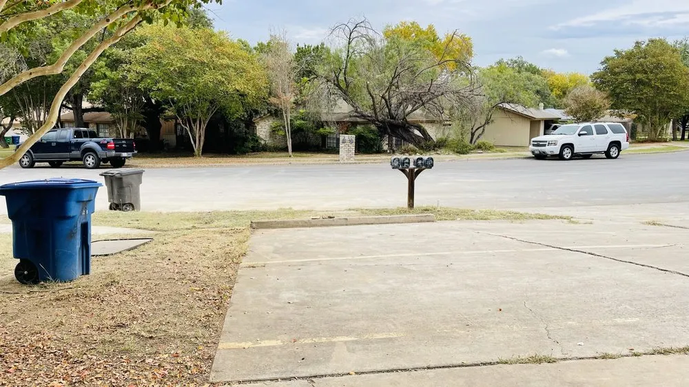 Top-rated garden landscaping for residential properties in San Antonio, TX by Five Stars Parking Lot Solutions