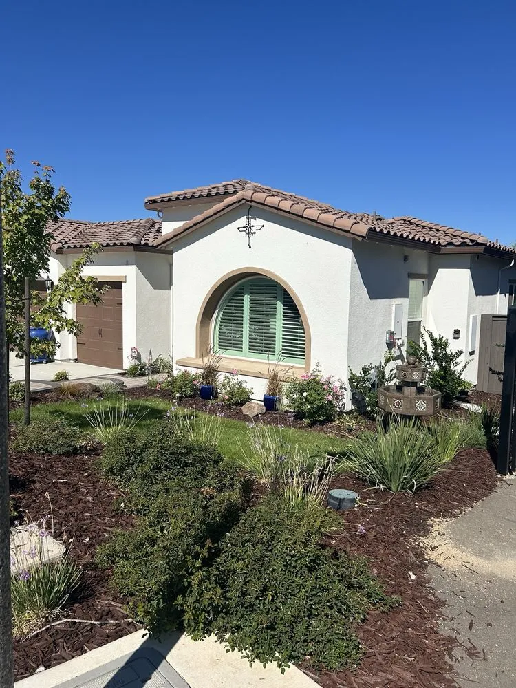 Reliable lawn care service in Fair Oaks, CA - FiveSTAR Landscape