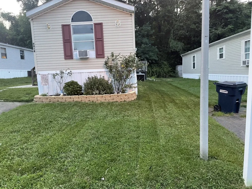 Affordable lawn mowing service experts serving Edgewood, MD - Fix It Solutions