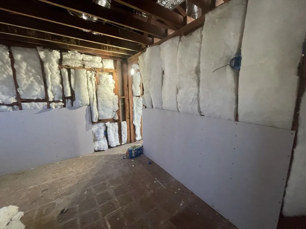 Expert lawn mowing service experts serving Hawthorne, CA - Fix It Up Handyman