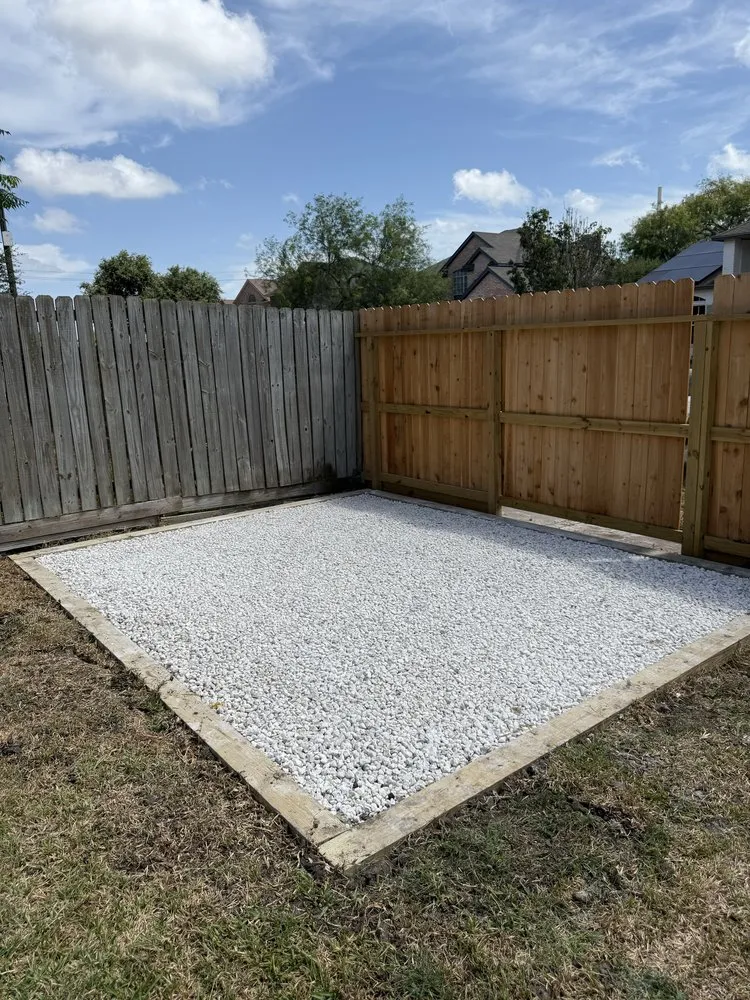 Expert yard cleanup service with custom design across Corpus Christi, TX - Fixed Income Landscaping