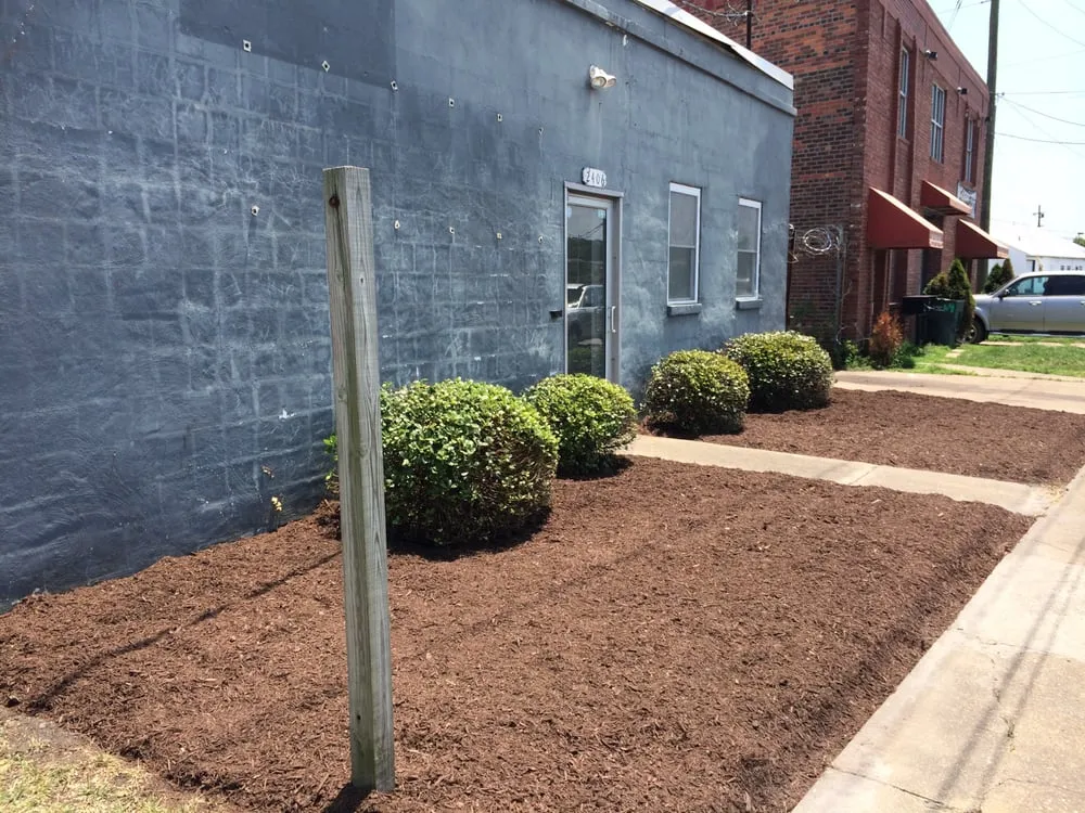 Custom residential landscaping in Virginia Beach, VA by Fixtures Lawn and Landscape