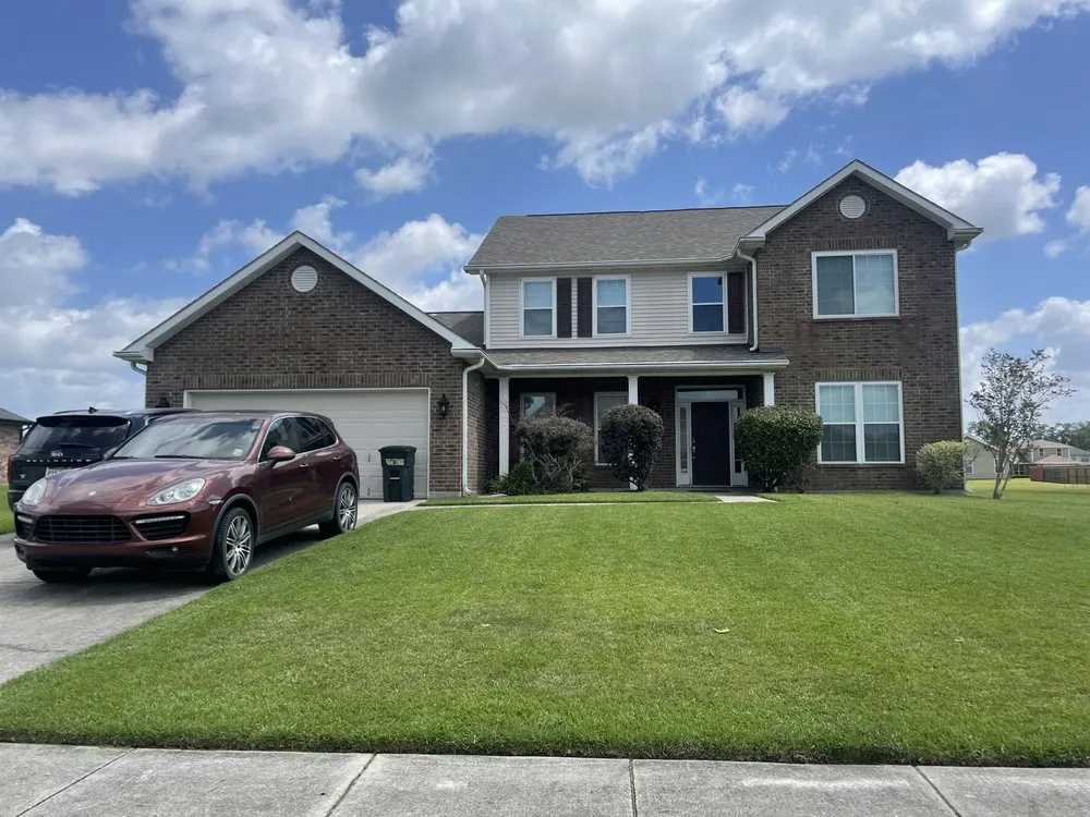 Custom yard maintenance in New Orleans, LA - Fiyas Landscaping