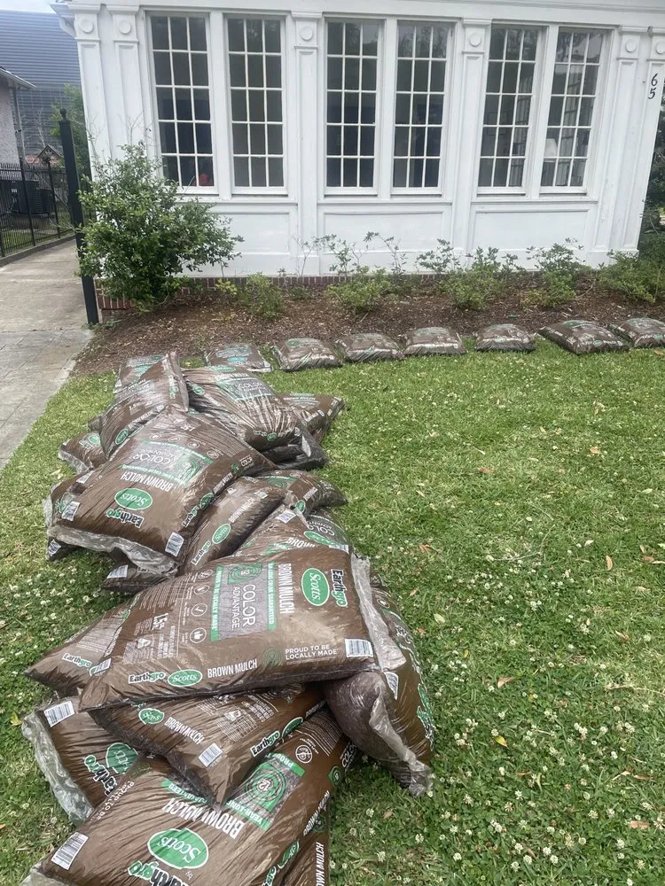 Professional residential landscaping for beautiful yards across New Orleans, LA - Fiyas Landscaping