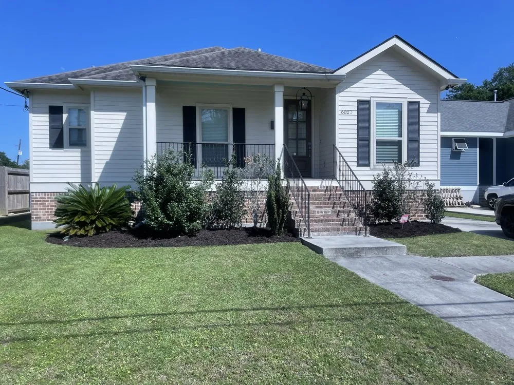 Affordable yard maintenance in New Orleans, LA by Fiyas Landscaping