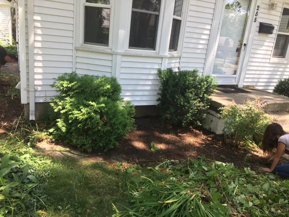 Professional garden landscaping for beautiful yards in Pontiac, MI by F&J Landscaping