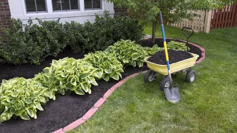 Reliable yard maintenance in Pontiac, MI by F&J Landscaping