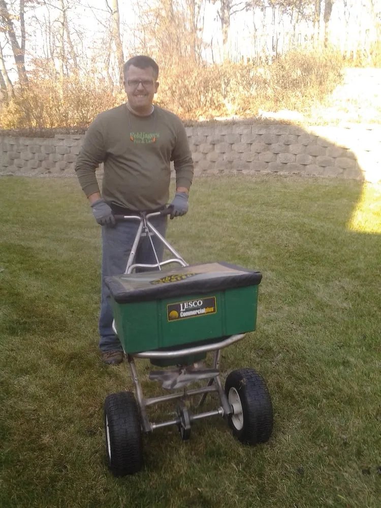 Local lawn care service experts serving Minneapolis, MN - Fj Lawn Care