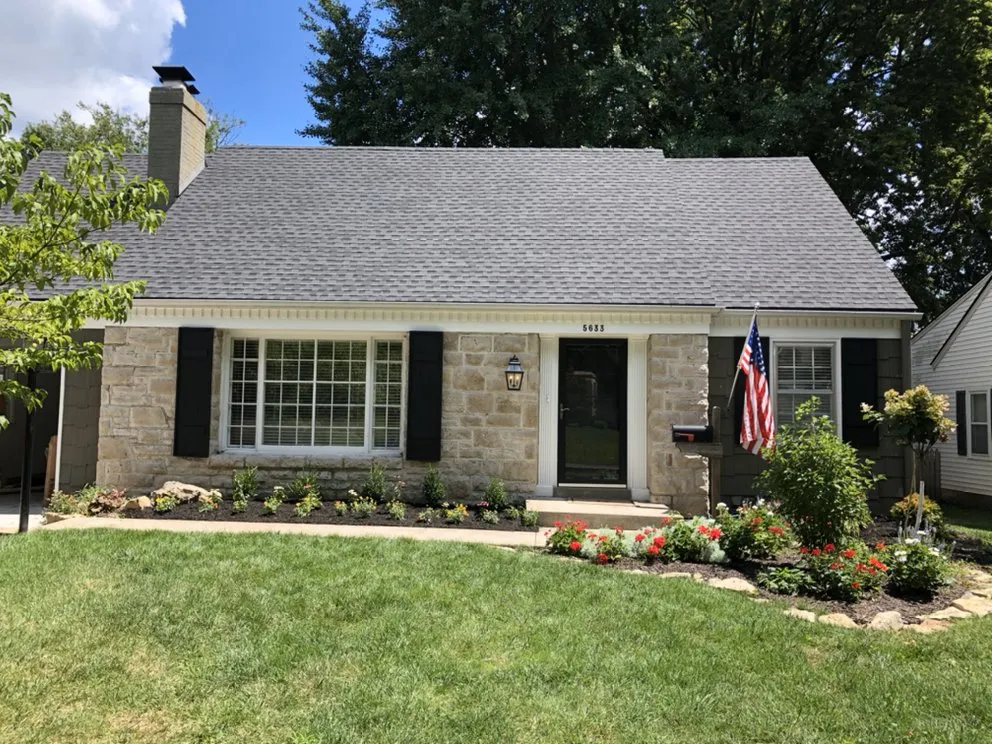 Expert garden landscaping in Overland Park, KS - F&J Services