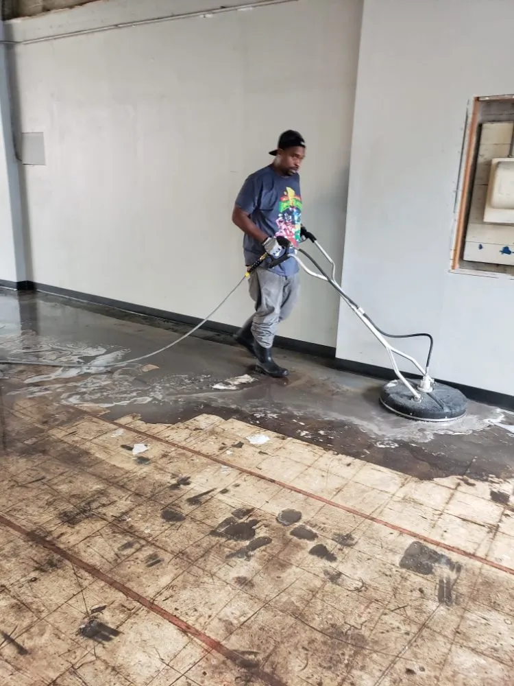 Expert residential landscaping for beautiful yards across Hazel Crest, IL - FLA Cleaning Service