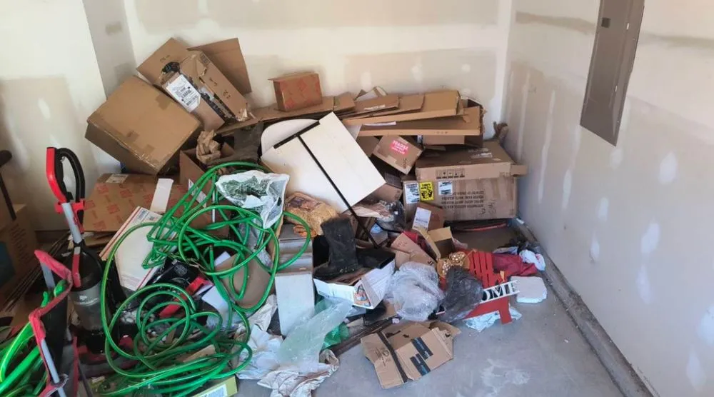 Local yard maintenance in Jacksonville, FL - Fla lawn pros