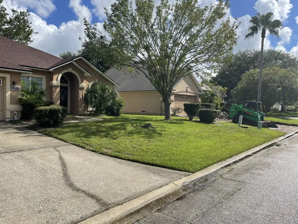 Affordable residential landscaping in Jacksonville, FL - Fla lawn pros