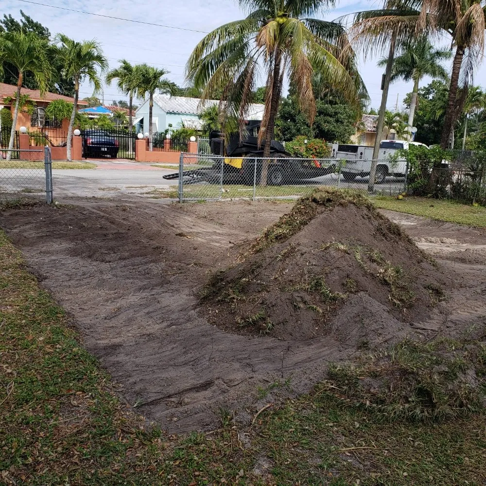 Expert lawn mowing service near you in Miami, FL by Fla Upkeep