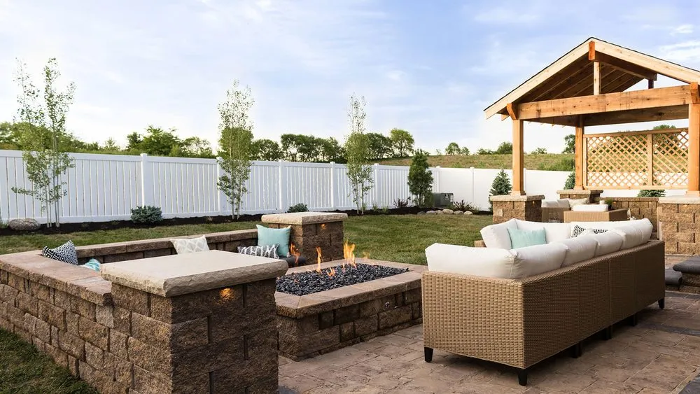 Professional residential landscaping for residential properties across Grapevine, TX - FlagScaping