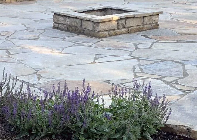 Professional lawn care service experts serving Grapevine, TX - FlagScaping