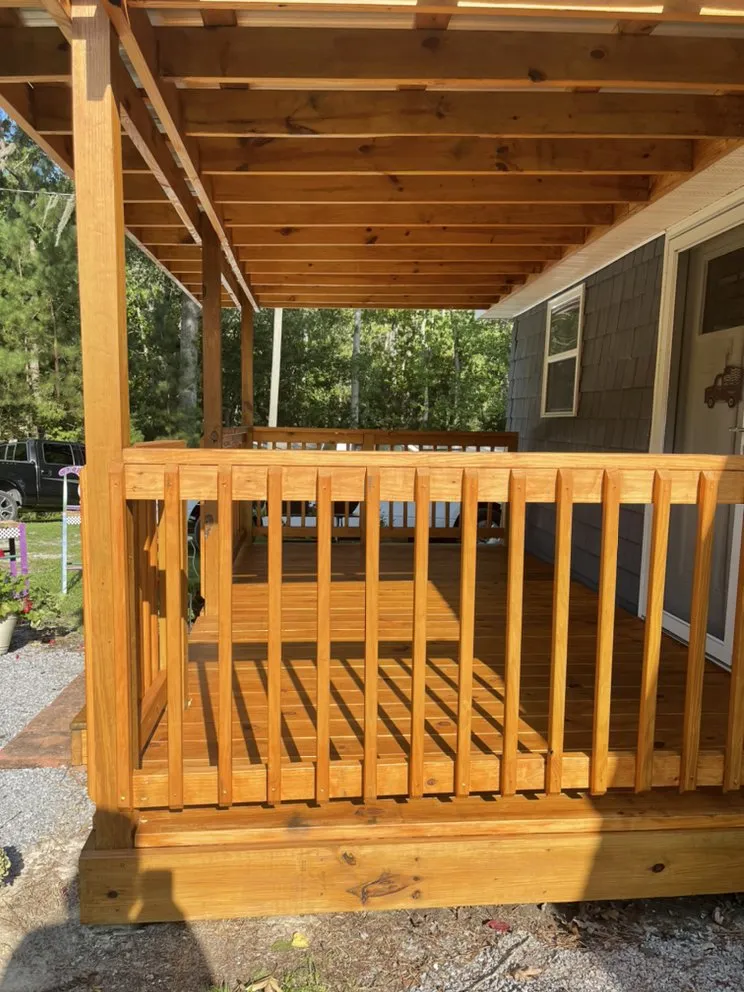 Custom yard cleanup service for year-round maintenance across Washington, NC - Flako’s Landscaping