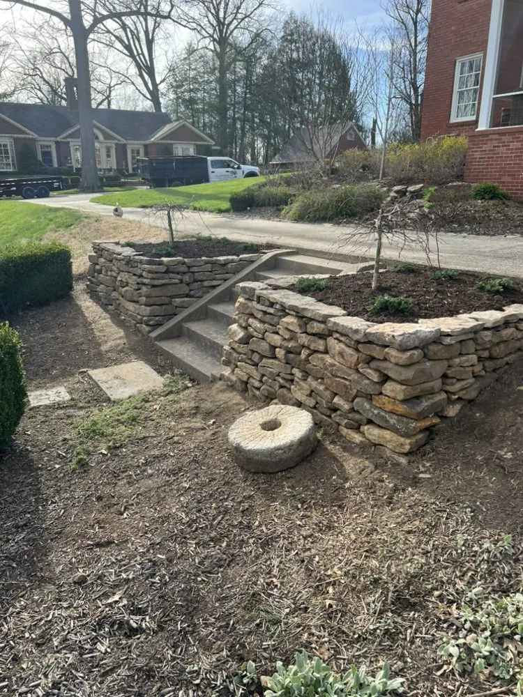 Custom yard cleanup service in Owensboro, KY - Flaspoehler Landscaping