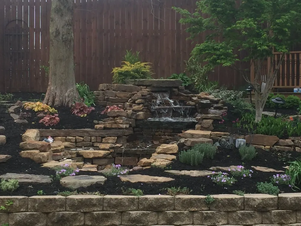 Expert yard maintenance near you in Owensboro, KY by Flaspoehler Landscaping