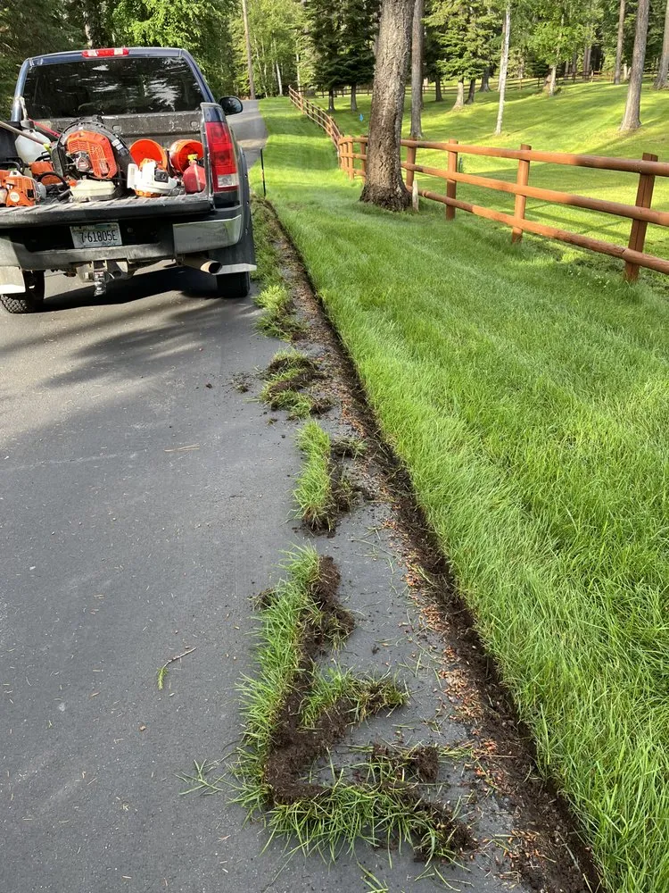 Top-rated lawn care service in Kalispell, MT - Flathead Cut