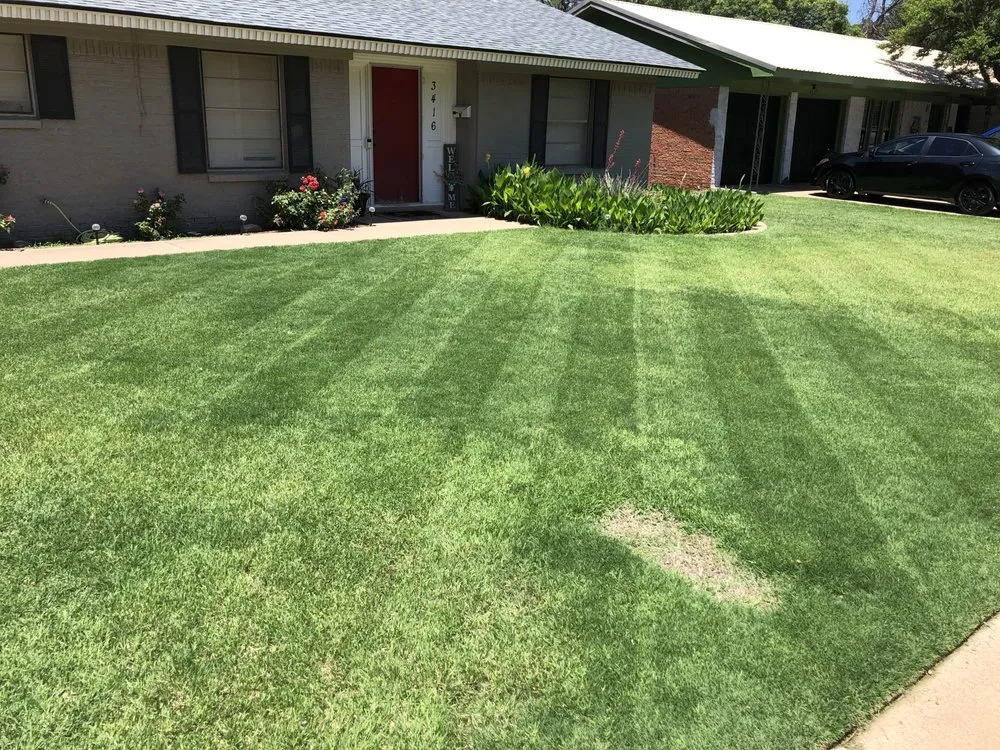 Custom yard cleanup service in Lubbock, TX - Flatland Lawn Services