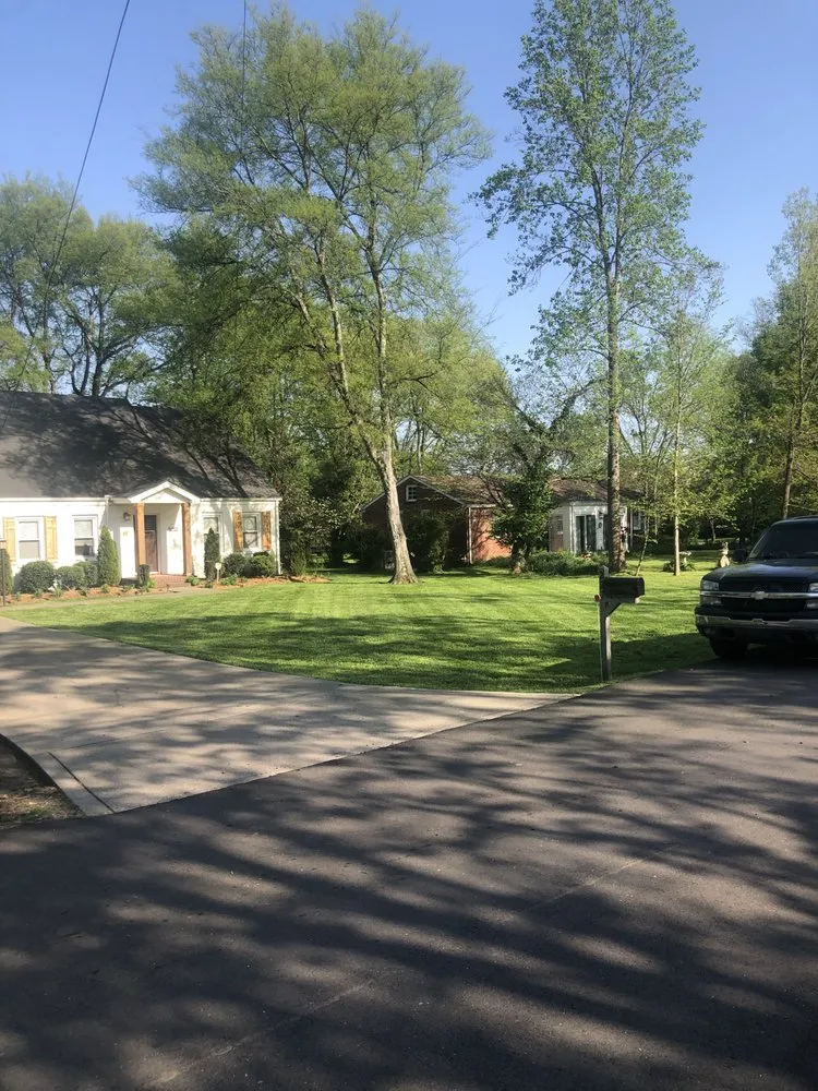 Affordable landscape design in Hendersonville, TN by Flatt’s Lawn Enforcement