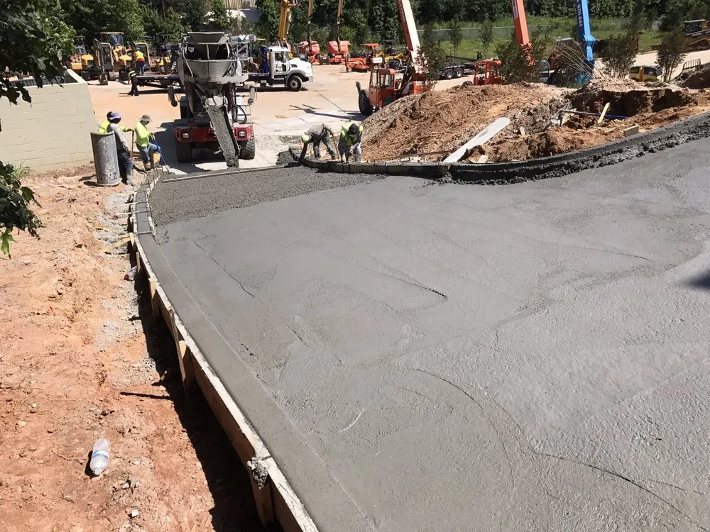 Expert landscaping services in Loganville, GA by Flaveney Enterprises